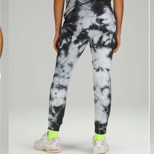 Lululemon tie dye joggers
